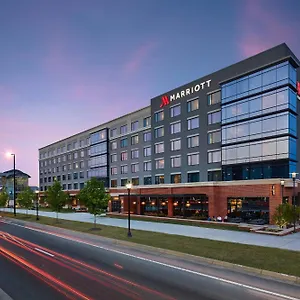 Unc Marriott & Conference Center ホテル